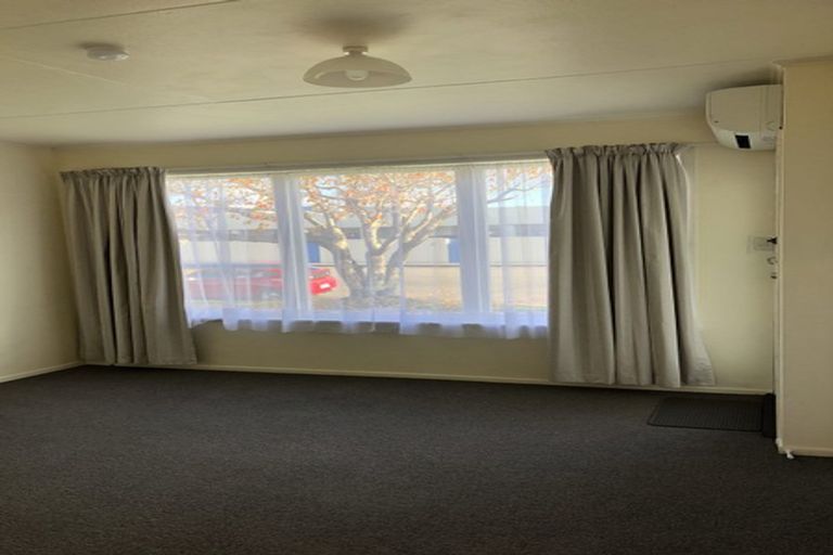 Photo of property in Shakespeare Flats, 8/48 Merton Street, Trentham, Upper Hutt, 5018