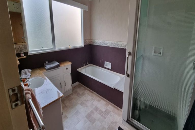 Photo of property in 5 Belgrave Place, Awapuni, Palmerston North, 4412