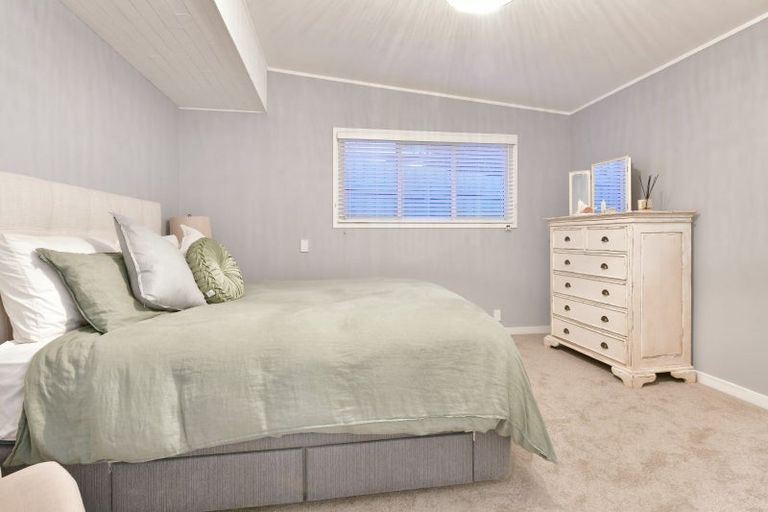 Photo of property in 326 Whangaparaoa Road, Stanmore Bay, Whangaparaoa, 0932