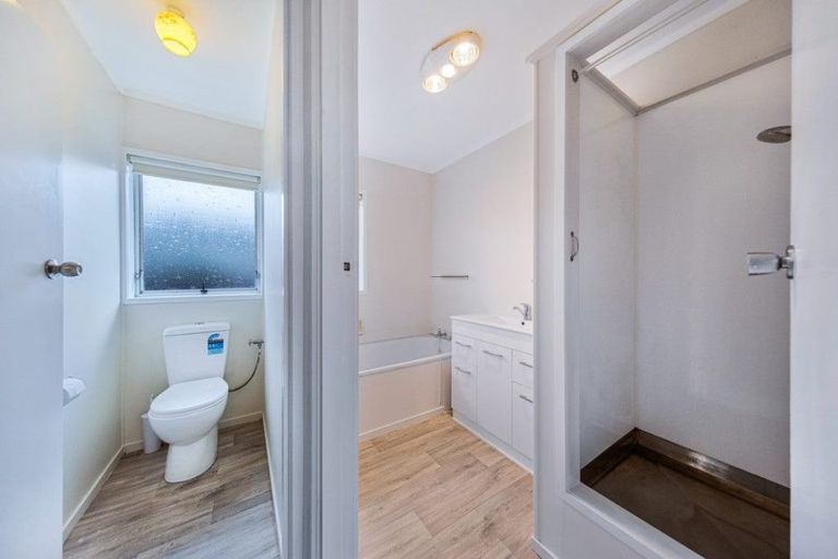 Photo of property in 2/25 Grande Vue Road, Hillpark, Auckland, 2102