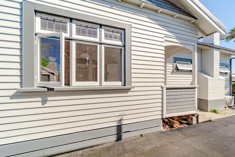 Photo of property in 76 Kennedy Road, Napier South, Napier, 4110