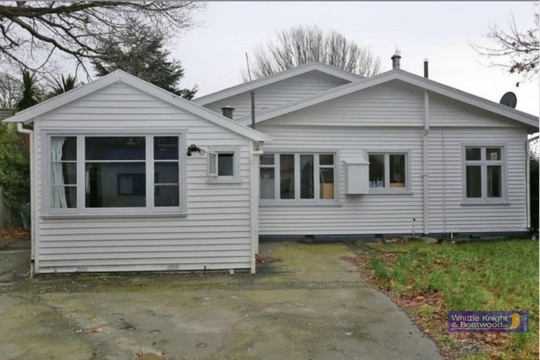 Photo of property in 75 Hinau Street, Riccarton, Christchurch, 8041
