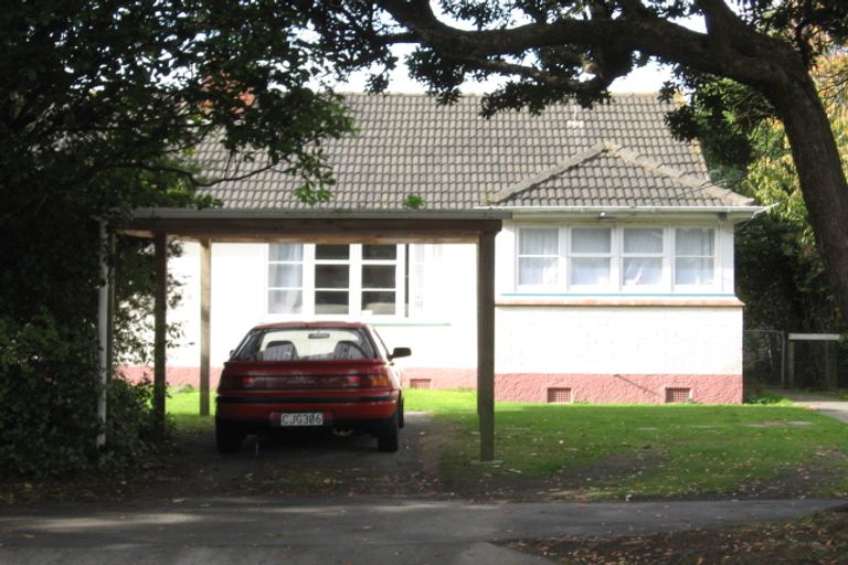 Photo of property in 50 Hall Crescent, Epuni, Lower Hutt, 5011