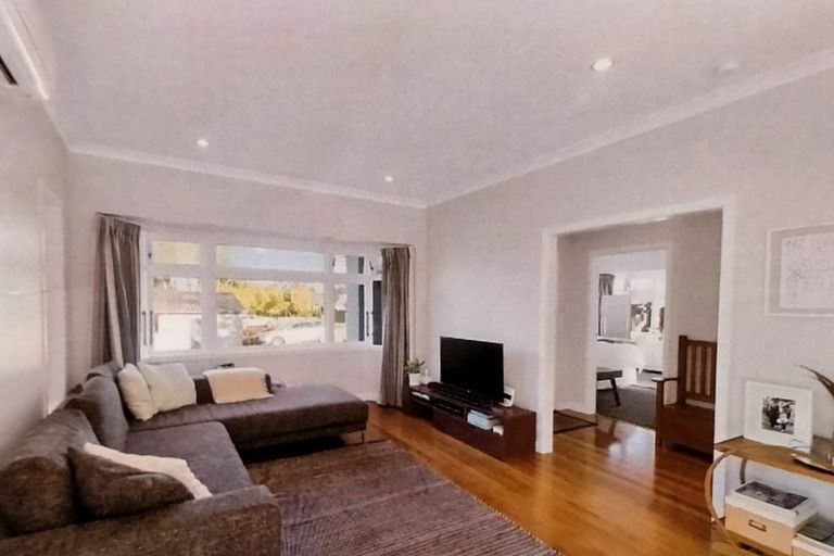 Photo of property in 21 Morrinsville Road, Hillcrest, Hamilton, 3216