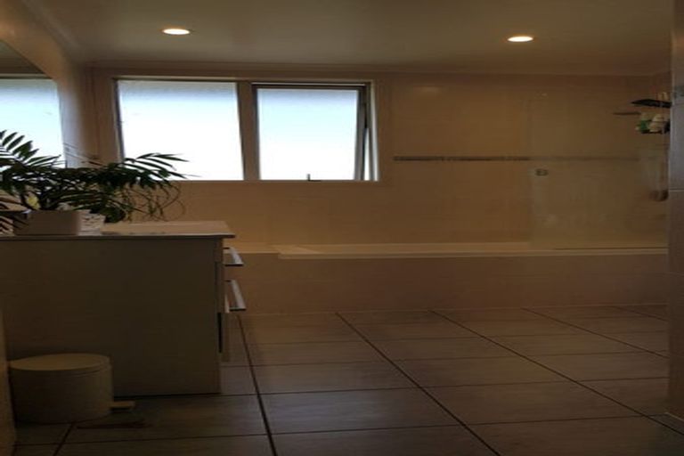 Photo of property in 146b Raroa Road, Aro Valley, Wellington, 6012