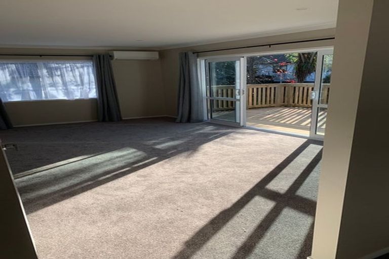 Photo of property in 15 Babington Place, Torbay, Auckland, 0630