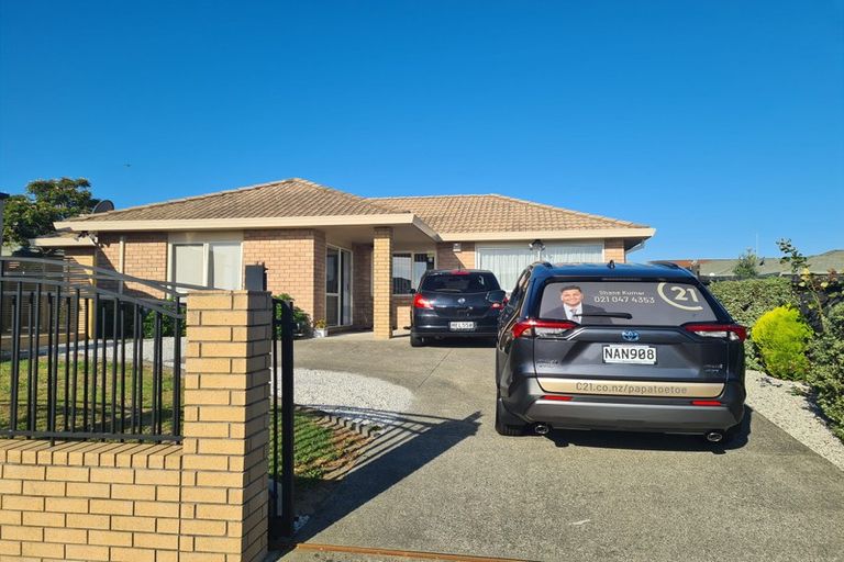 Photo of property in 47a Robert Skelton Place, Clendon Park, Auckland, 2103