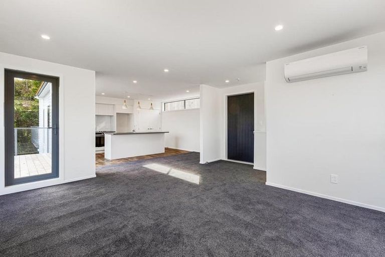 Photo of property in 10a Rewa Terrace, Tawa, Wellington, 5028