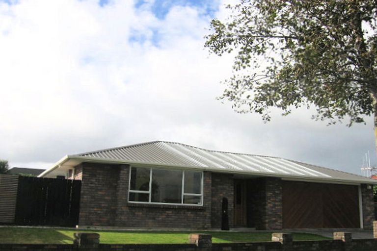 Photo of property in 105 Amberley Avenue, Highbury, Palmerston North, 4412