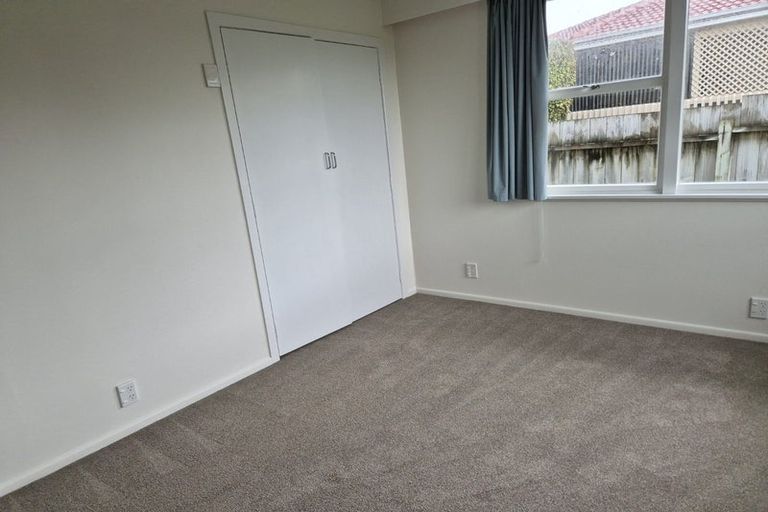 Photo of property in 40 Forest Hill Road, Henderson, Auckland, 0612