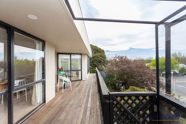 Photo of property in 2 Centaurus Road, Cashmere, Christchurch, 8022