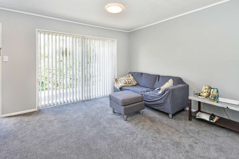 Photo of property in 1/49a Landon Avenue, Mangere East, Auckland, 2024