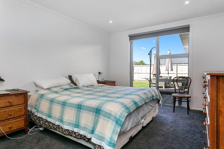 Photo of property in 30 Tulip Drive, Cambridge, 3434