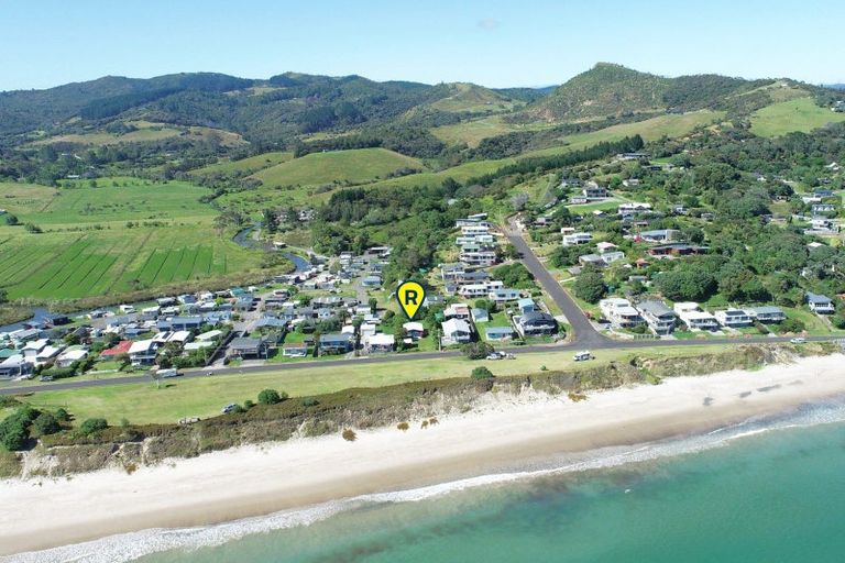 Photo of property in 43 Bluff Road, Kuaotunu West, Whitianga, 3592