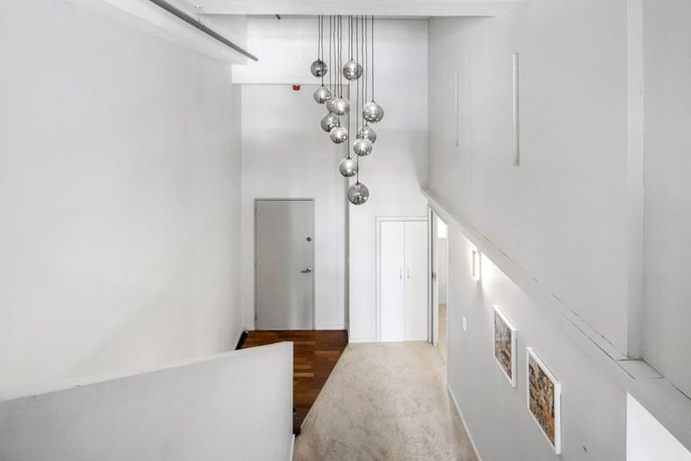 Photo of property in Stadium Garden Flats, 117/107 Thorndon Quay, Pipitea, Wellington, 6011