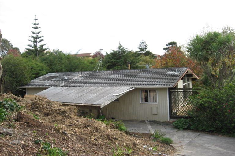 Photo of property in 5 Nickleby Place, Mellons Bay, Auckland, 2014