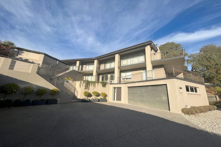 Photo of property in 7 Hogan Lane, Wanaka, 9305