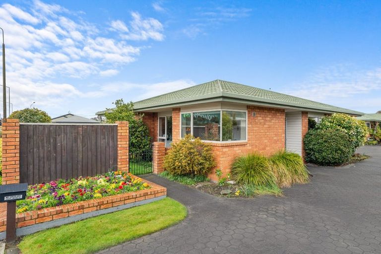 Photo of property in 1/84 Main North Road, Papanui, Christchurch, 8052