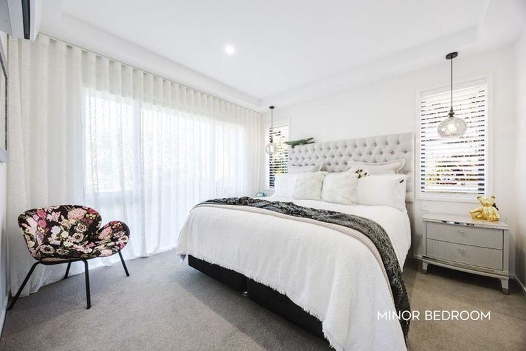 Photo of property in 5 Laguna Place, Matakatia, Whangaparaoa, 0930