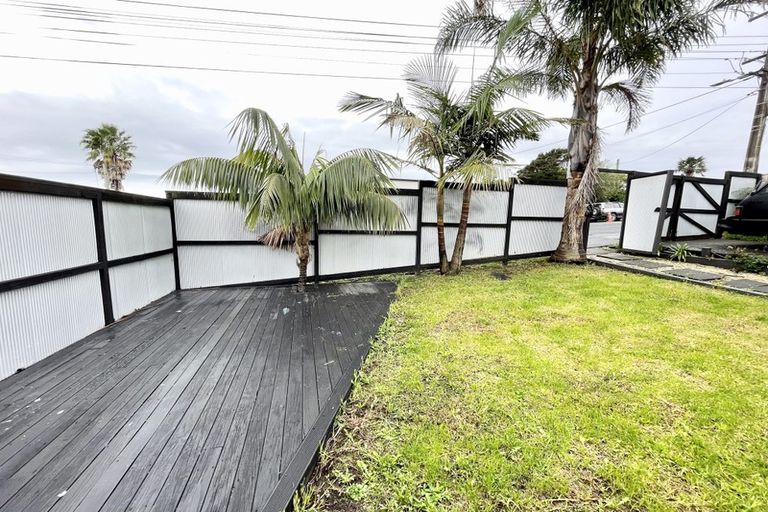 Photo of property in 46 Pleasant Road, Glen Eden, Auckland, 0602