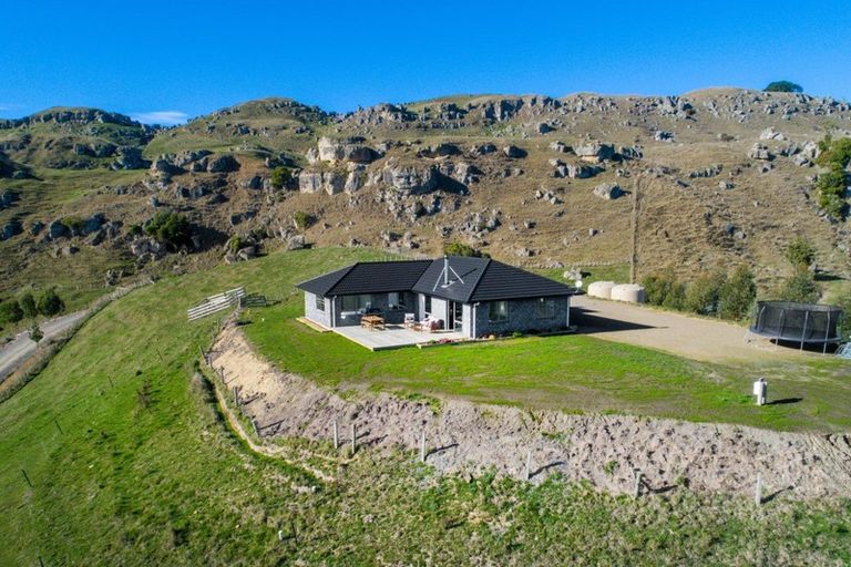 Photo of property in 1277 Maraetotara Road, Maraetotara, Havelock North, 4294