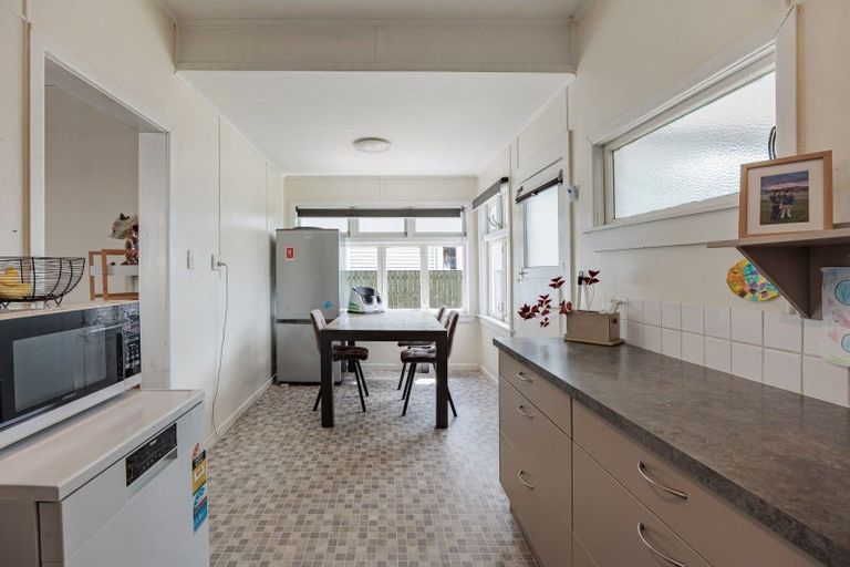 Photo of property in 3 Andrew Street, Marewa, Napier, 4110