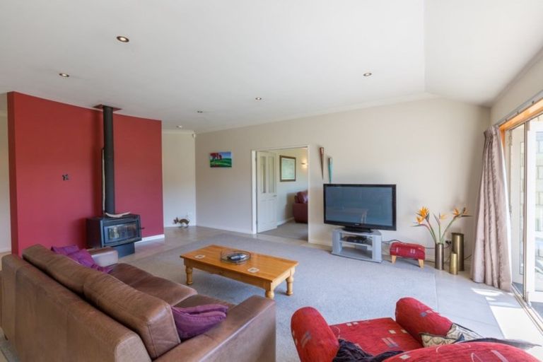 Photo of property in 55 End Farm Road, Waikanae, 5391