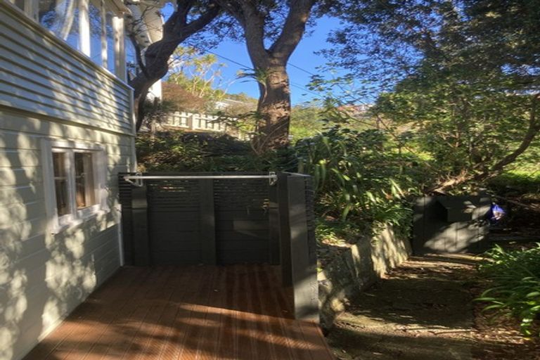 Photo of property in 63 Severn Street, Island Bay, Wellington, 6023