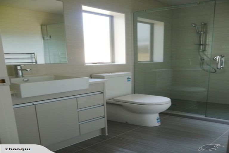 Photo of property in 18 Mural Place, Greenhithe, Auckland, 0632