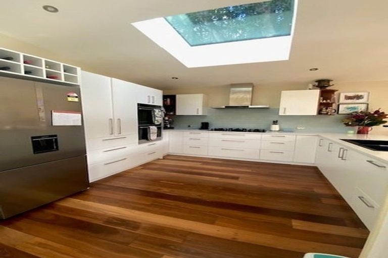 Photo of property in 26b Delhi Crescent, Khandallah, Wellington, 6035