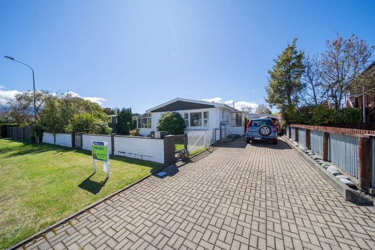 Photo of property in 43 Mackinnon Loop, Te Anau, 9600
