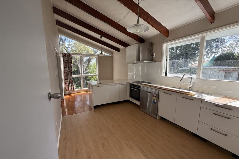 Photo of property in 1/114 Verran Road, Birkdale, Auckland, 0626