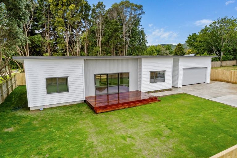 Photo of property in 9 Ropata Te Ao Way, Otaki, 5512