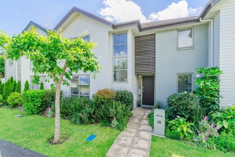 Photo of property in 35 Figaro Crescent, Takanini, 2112