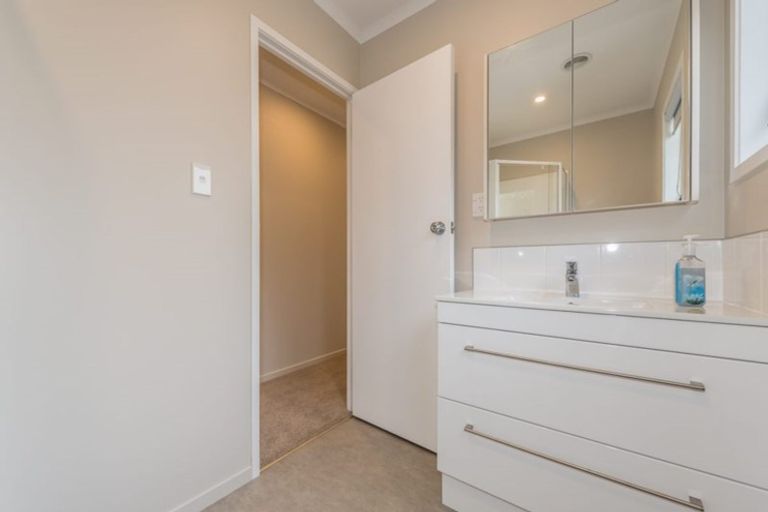 Photo of property in 5 Wharf Road, Albany, Auckland, 0632