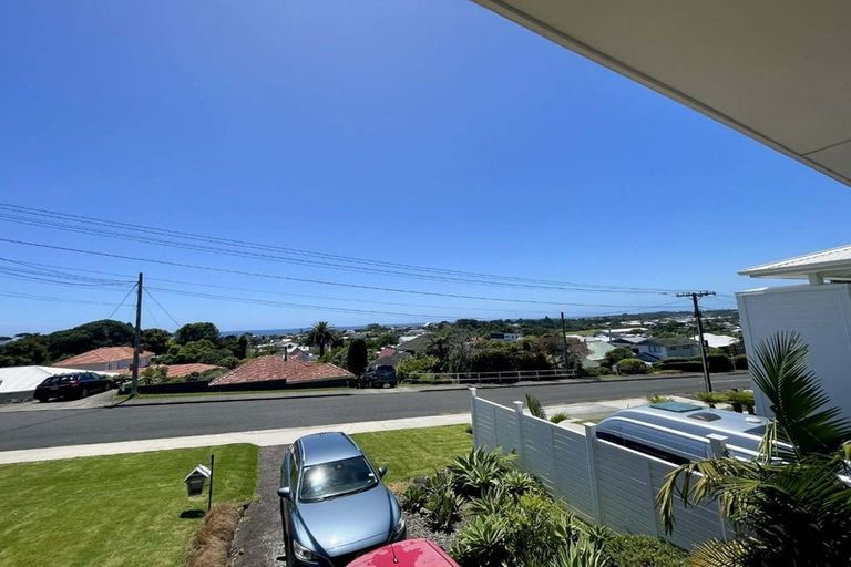Photo of property in 9 Lismore Street, Strandon, New Plymouth, 4312