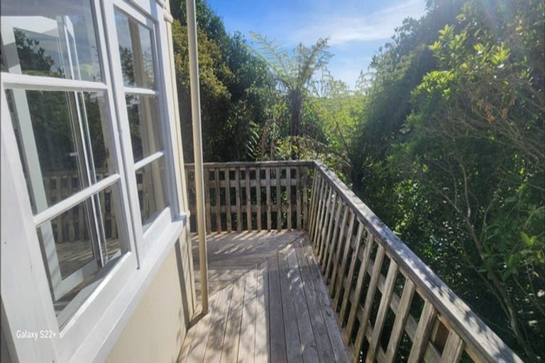 Photo of property in 9 Rangitoto Terrace, Milford, Auckland, 0620
