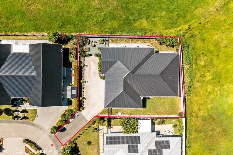 Photo of property in 5 Kermadec Crescent, Waipu, 0510