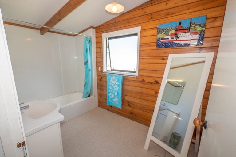 Photo of property in 41 Beach Road, Mangonui, 0420