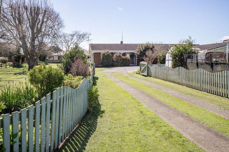 Photo of property in 3 Ranui Street, Ngatea, 3503