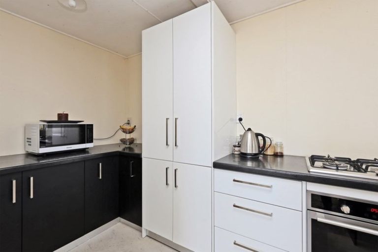 Photo of property in 16 Weddell Street, Flaxmere, Hastings, 4120