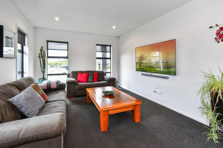 Photo of property in 9 Searle Drive, Patumahoe, Pukekohe, 2679