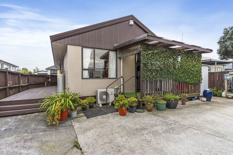 Photo of property in 2/115 Wyllie Road, Papatoetoe, Auckland, 2025