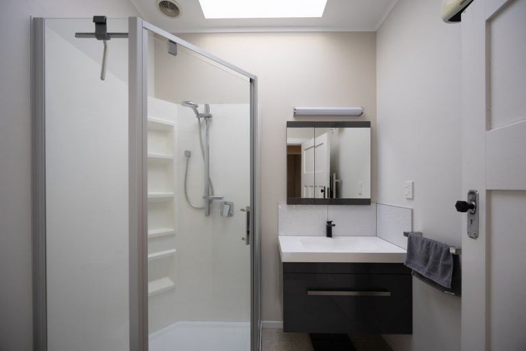 Photo of property in 8 Russell Street, Palmerston North, 4414