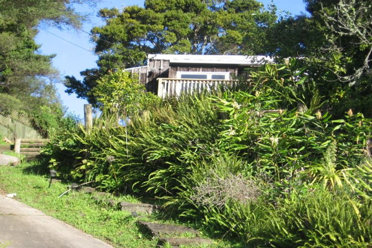 Photo of property in 57 Laingholm Drive, Laingholm, Auckland, 0604