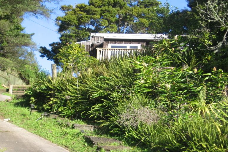 Photo of property in 57 Laingholm Drive, Laingholm, Auckland, 0604