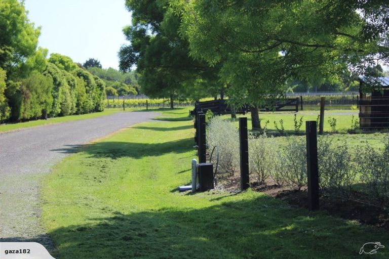 Photo of property in 18 Ivy Lane, Ohau, Levin, 5570