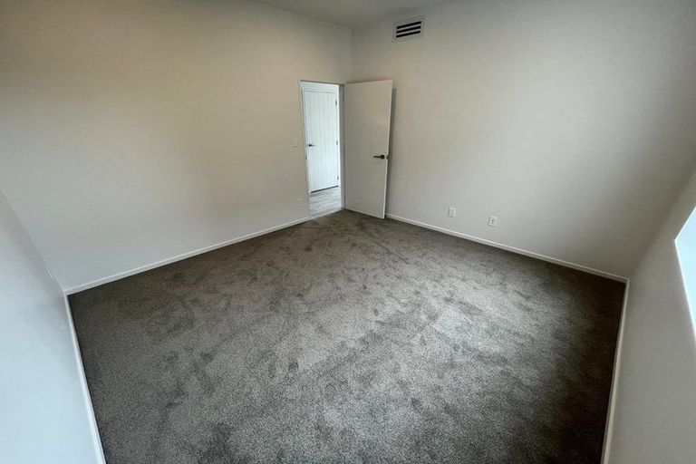 Photo of property in 20 Lockyer Road, Kumeu, 0810