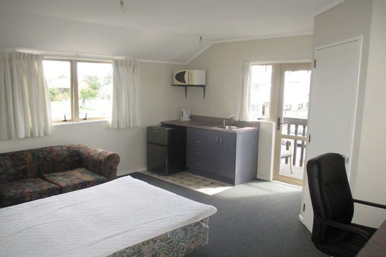 Photo of property in 12/5 Inverness Avenue, Hamilton East, Hamilton, 3216