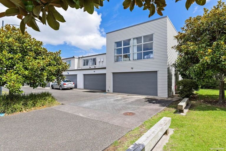 Photo of property in 14 Willow Camp Road, Takanini, 2112